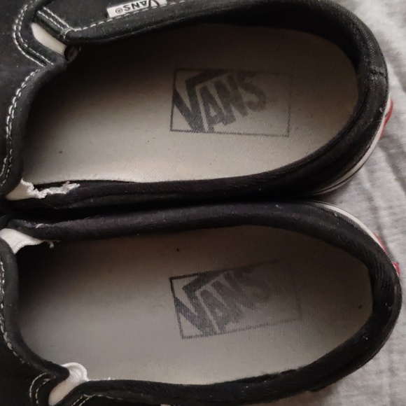 Vans - Picture 8 of 9